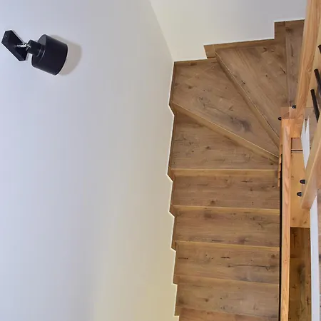 Na Kamiencu Apartment *